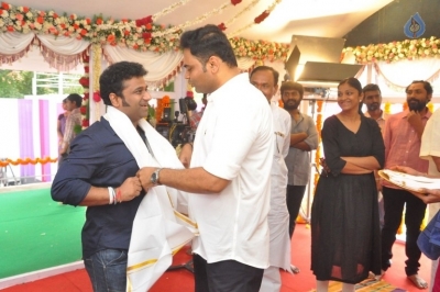 Mahesh Babu and Vamsi Paidipally Movie Opening Photos - 29 of 48