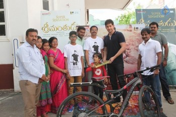 Mahesh Babu Presents Srimanthudu Cycle - 6 of 20