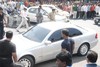 Mahesh Babu at Universal Cell Shop - 38 of 115