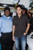 Mahesh Babu at Universal Cell Shop - 45 of 115