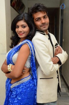 Manasantha Nuvve Audio Launch Photos - 20 of 38