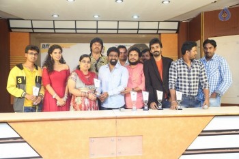 Manasantha Nuvve Platinum Disc Function - 24 of 31