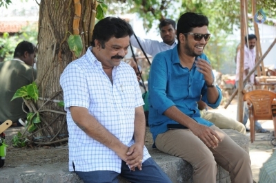 Meda Meeda Abbayi Working Stills - 13 of 13