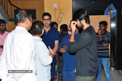 Mega Star Chiranjeevi Watching Vijetha Movie - 30 of 28