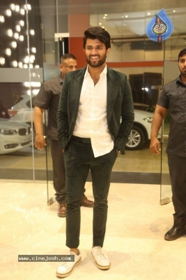 Mental Madhilo Movie Pre Release Event 2 - 34 of 40