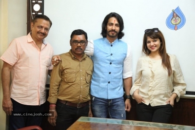 Mister Ravana Movie Launch Photos - 12 of 16