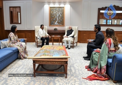 Mohan Babu Family Meets Modi - 2 of 4