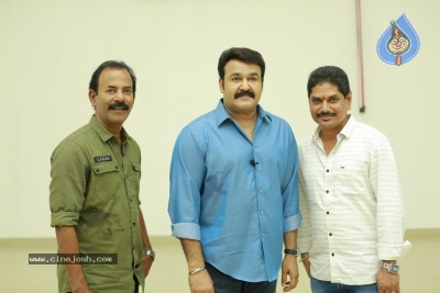 Mohanlal Launch Yuddha Bhoomi Trailer - 3 of 9