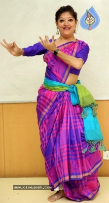 Ms Sunila Gollapudi to present Andhra Natyam  - 1 of 5