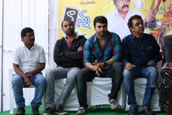 Nanna Nenu Naa Boyfriends Team Meets Dasari - 20 of 34