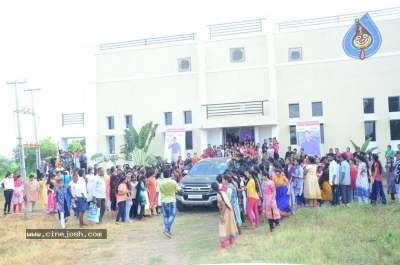 Nannu Dochukunduvate Movie Team at Priyadarshini College Khammam - 24 of 34