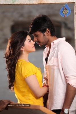 Nenjil Thunivirundhal Tamil Movie Working Stills - 6 of 16