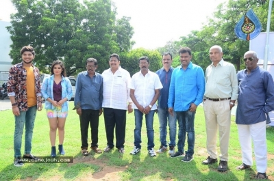 Nuvendhuku Nachave Sailaja Movie Opening - 34 of 37