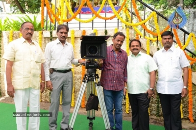 Nuvvakkada Nenikkada Movie Opening - 25 of 27