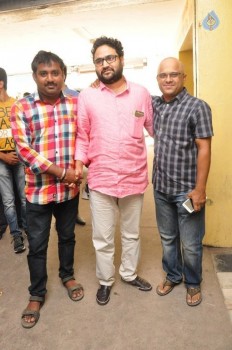 Okka Ammayi Thappa Theater Coverage - 23 of 23