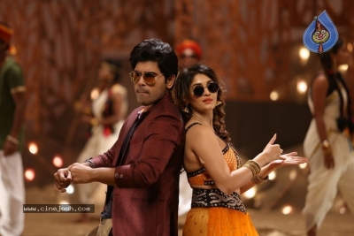 Okka Kshanam Movie Song Making Photos - 24 of 31