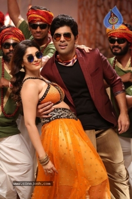 Okka Kshanam Movie Song Making Photos - 34 of 31