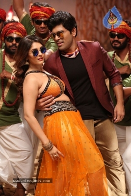 Okka Kshanam Movie Song Making Photos - 35 of 31
