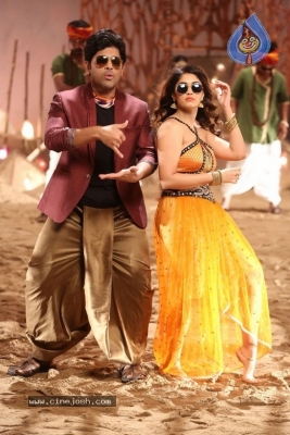 Okka Kshanam Movie Song Making Photos - 23 of 31