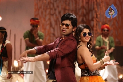 Okka Kshanam Movie Song Making Photos - 29 of 31