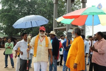 Om Namo Venkatesaya Working Photos - 11 of 15