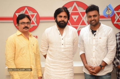 Pawan Kalyan Launches Aata Gadhara Shiva Movie Song - 18 of 26