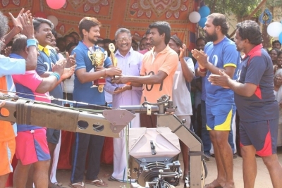 Podhuvaga Emmanasu Thangam Tamil Movie Working Stills - 4 of 15