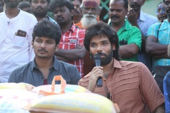 Pokkiri Raja Team Flood Relief Event - 31 of 42