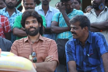 Pokkiri Raja Team Flood Relief Event - 34 of 42