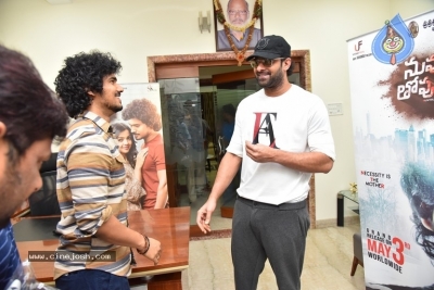 Prabhas Launches Nuvvu Thopu Raa Trailer - 27 of 28