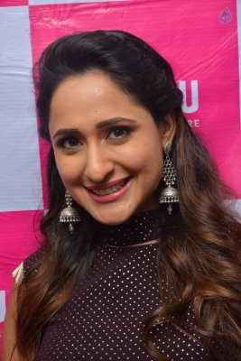 Pragya Jaiswal Launches B New Mobile Store Photos - 17 of 37