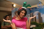 Priyanka and Uday Chopra Celebrate Christmas - 5 of 18