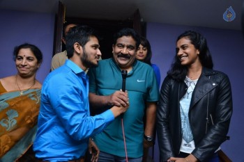 PV Sindhu Watches Ekkadiki Potavu Chinnavada Movie - 7 of 25