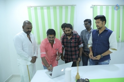 Raghava Lawrence Launches Vaadu Osthadu Motion Poster - 6 of 12