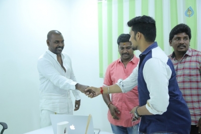 Raghava Lawrence Launches Vaadu Osthadu Motion Poster - 7 of 12