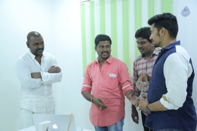 Raghava Lawrence Launches Vaadu Osthadu Motion Poster - 10 of 12