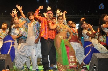 Raja Cheyyi Vesthe Audio Launch 1 - 132 of 158