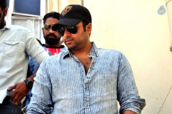 Raja Cheyyi Vesthe Theater Coverage - 12 of 21