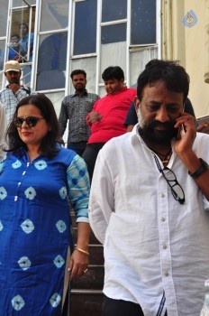 Raja Cheyyi Vesthe Theater Coverage - 17 of 21