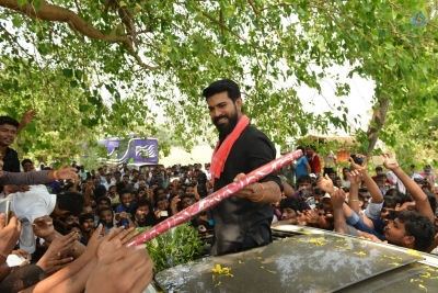 Ram Charan Meets Fans at RC11 Shooting - 7 of 13