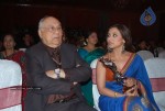 Rani Mukherjee, Nandita Das at V Shantaram Awards Night - 33 of 41