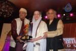 Rani Mukherjee, Nandita Das at V Shantaram Awards Night - 35 of 41