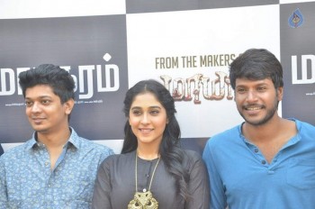 Regina at Maanagaram Tamil Film Press Meet - 11 of 40