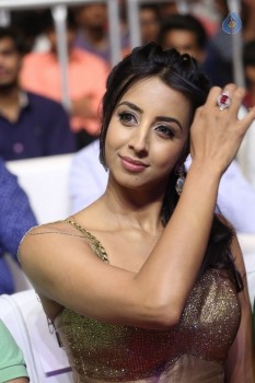 Sardaar Gabbar Singh Audio Launch 4 - 38 of 154