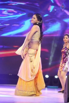 Sardaar Gabbar Singh Audio Launch 4 - 135 of 154