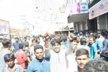 Sardaar Gabbar Singh Theatre Coverage  - 91 of 85