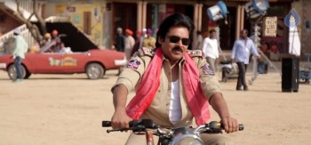 Sardaar Gabbar Singh Working Photos - 12 of 33