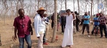 Sardaar Gabbar Singh Working Photos - 17 of 33