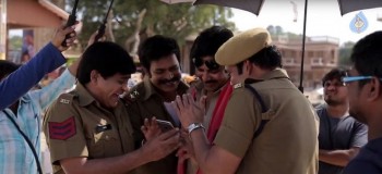 Sardaar Gabbar Singh Working Photos - 22 of 33