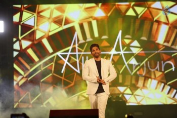 Sarrainodu Audio Success Celebrations 5 - 57 of 75